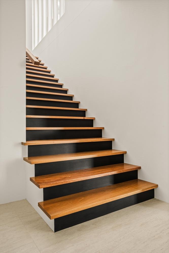 Home renovation - Staircase - Rossmark Building Designer